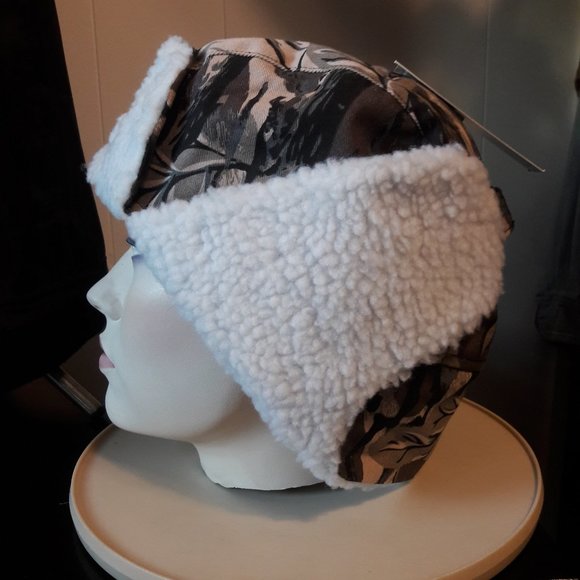 DUCK DYNASTY Beards are Back Tshirt and Camo Trapper Hat Brothers of the Beard - Picture 5 of 16